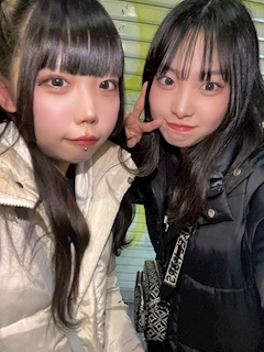 いちご🍓ྀི「⊂(  ･ω･ )⊃🍓」