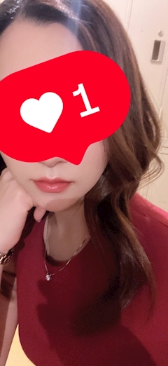 なつみ「出勤しましたー🌻」