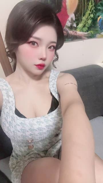 河野かれん(ママ)のプロフ動画