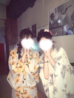 月「こんばんは🌙·̩͙」
