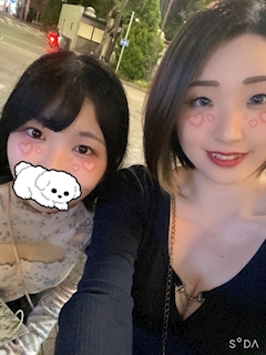🐥ひな「🖤 服装むずい !!!!!」