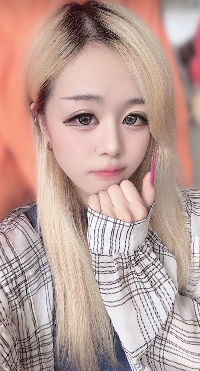 プロフィール写真1・めい【朝昼EIGHT】｜