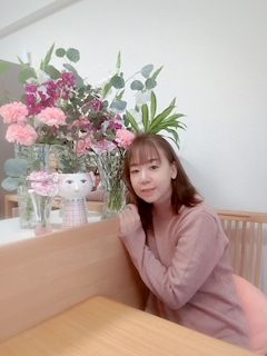 プロフィール写真8・由佳子オーナーママ 🐉志安 Shi an 🦚｜志安Shian・シアン - 北新地のスナック