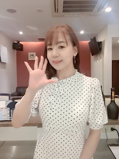 プロフィール写真5・由佳子オーナーママ 🐉志安 Shi an 🦚｜志安Shian・シアン - 北新地のスナック