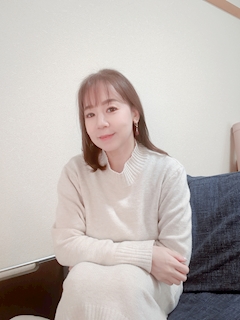 プロフィール写真10・由佳子オーナーママ 🐉志安 Shi an 🦚｜志安Shian・シアン - 北新地のスナック