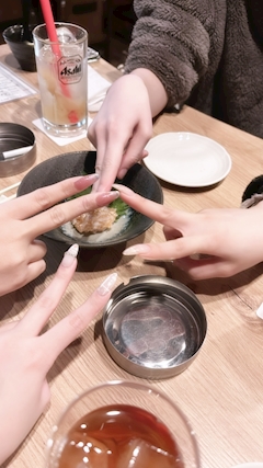 みゆ🎀「仕事おわりの女子会🎀🎶」