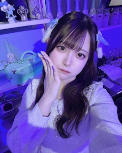 プロフィール写真3・みる｜Cafe＆Bar 推しが可愛い - 池袋東口のコンカフェ