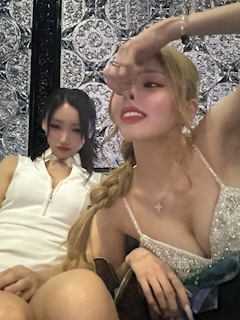 あんな「やぁ✋😀」