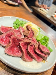 みく「祝日じゃん‼️‼️」