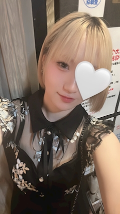 プロフィール写真3・みや【池袋　vivid cafe】｜vivid cafe・ヴィヴィッドカフェ - 池袋西口のガールズバー