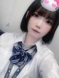 しろむ