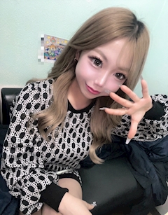 プロフィール写真1・みく｜Girls Bar GARUBA・ガルバ - 佐倉のガールズバー