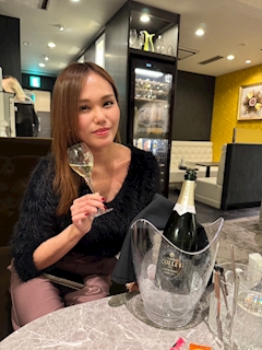 プロフィール写真3・遥 るか｜La Luce・ラルーチェ - 名古屋 錦のクラブ/ラウンジ