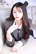 ピックアップキャスト もも　ラウンジルーナ🌙✨ Lounge Lu-na・ルーナ - 池袋西口のガールズバー