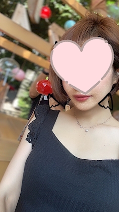 プロフィール写真1・しおり｜おかえりなさい - 池袋西口の熟女パブ/熟女キャバクラ