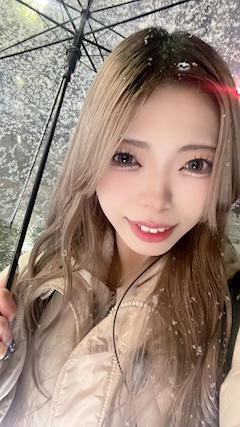 プロフィール写真4・しいな｜La tour・ラトゥール - 吉祥寺駅北口のガールズバー