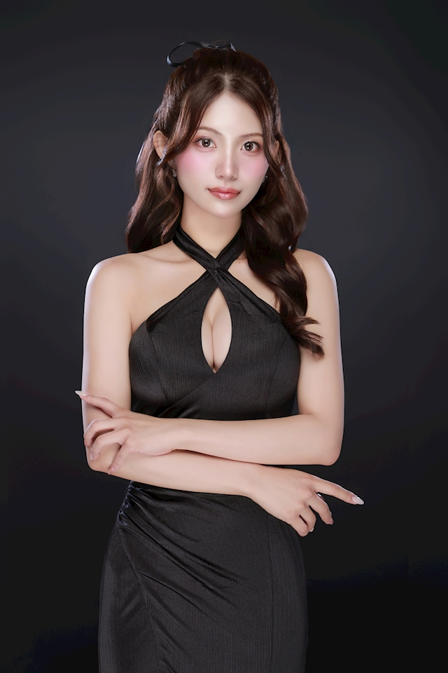 みお【昼】 EMPRESS MINAMI