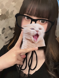 める「😾」