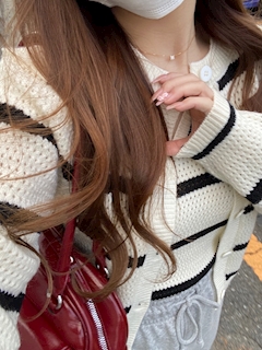 ひな「面白い質問✋🏻✋🏻✋🏻」