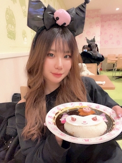 プロフィール写真14・なつみ｜BAR Teddy＆Co.・テディアンドコー - 千日前のガールズバー