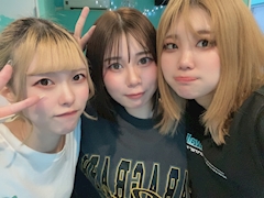 teddyの黒服「5月ラスト感謝感謝🩵」