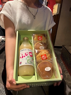 りく「誕生日お祝いしてもらった」