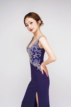 プロフィール写真3・愛｜宮崎 キャバクラ・花さくら