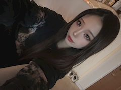 はるな「こんにちは🤍本日出勤です🫕」