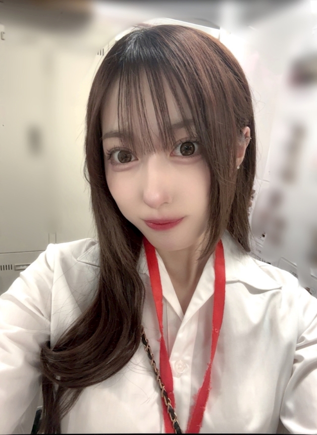 プロフィール写真5・みる【池袋　vivid cafe】｜