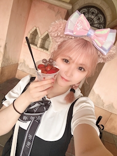 プロフィール写真8・れいら【池袋ちぇりっしゅ】|NEW STYLE GIRLS BAR ちぇりっしゅ・ニュースタイルガールズバーチェリッシュ - 池袋東口のガールズバー