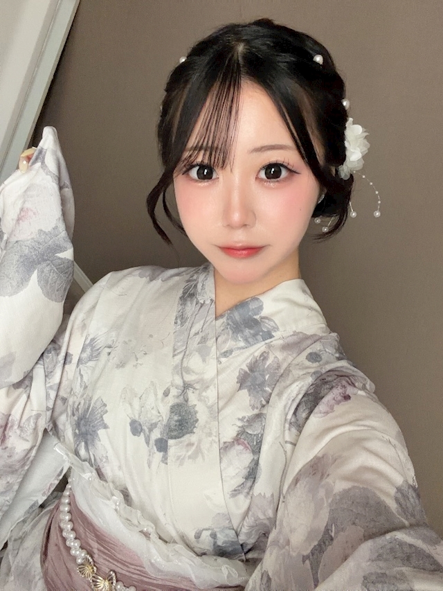 ゆあ　Vivienne