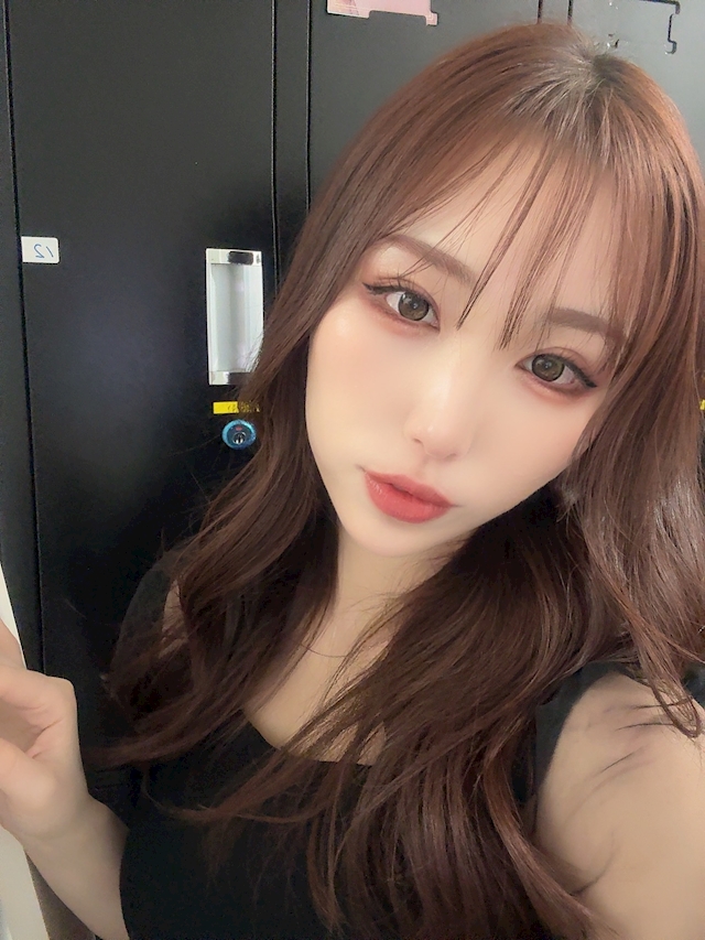 プロフィール写真1・美月 愛｜