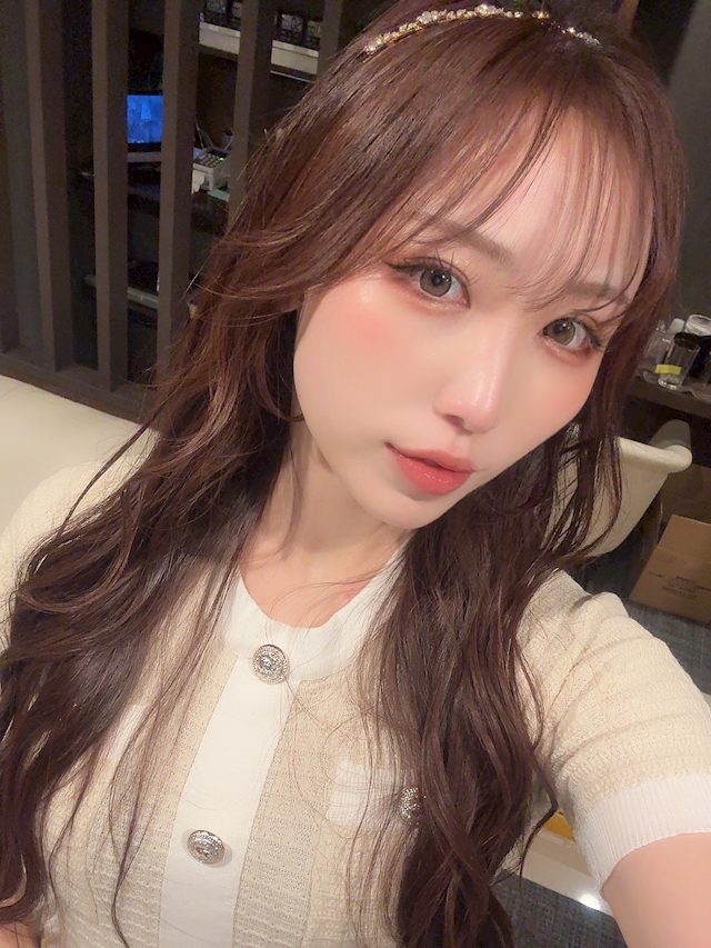 プロフィール写真2・美月 愛｜