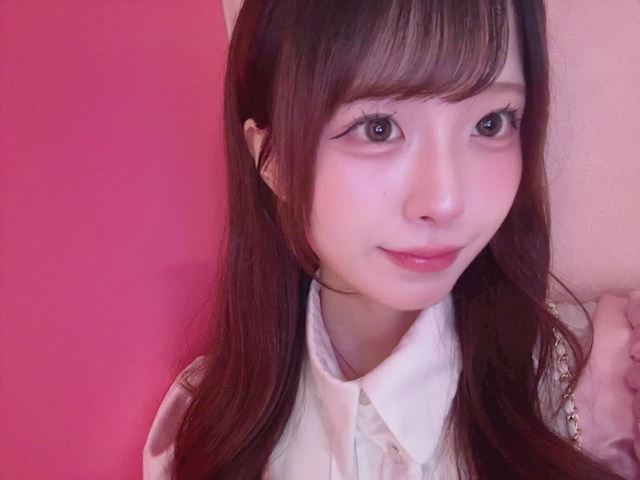 すみれ🩷ぴんもん梅田店のプロフ動画