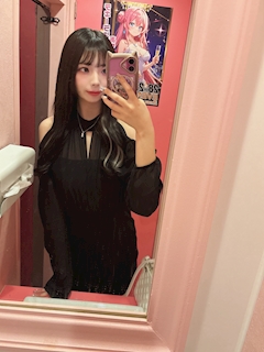 プロフィール写真5・みけ🩷ぴんもん梅田店｜PINK MONSTER梅田・ピンクモンスター - 兎我野町のコンカフェ