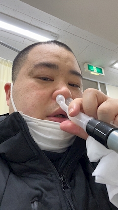 ひろと「え？4月なのにこんな寒いのまぢ？？？」