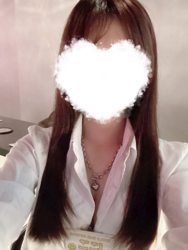 にこ GIRLS BAR REGINA