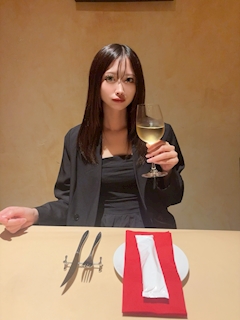 プロフィール写真1・えみり｜La vie et kanda・ラヴィエ - 神田のキャバクラ