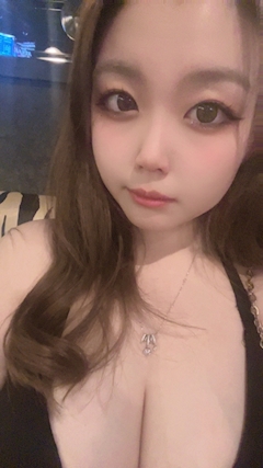 プロフィール写真1・白星　エリカ｜Club PIERCE・ピアス - 香里園のキャバクラ