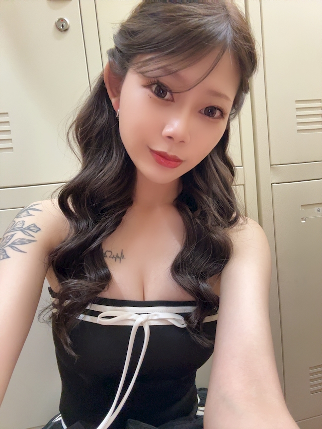 プロフィール写真4・𝐻𝐼𝐽𝐼𝑅𝐼｜