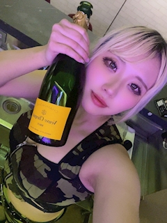 ゆき《歌舞伎町SHINE》「しゅわしゅわ🫧ぽんっ」