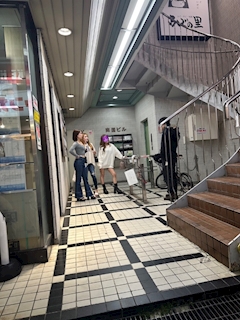 ねねママ「詰めてる訳ではおまへん」