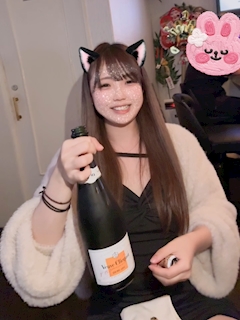 プロフィール写真1・ななみ｜三宮 スナック・レーヴ