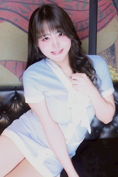 プロフィール写真1・宮ノ木しゅんか/桃瀬うい|新橋 熟女キャバクラ・SHUNGA