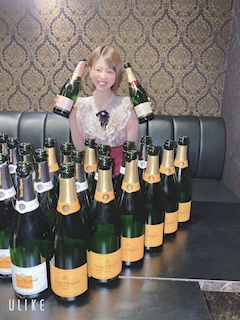 プロフィール写真3・白石みはる｜安城 キャバクラ・ミネルヴァ