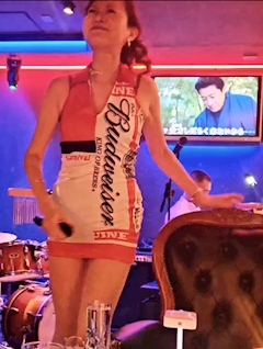 プロフィール写真17・さとみ｜美魔女ラウンジJ・ビマジョラウンジジェー - 横浜の熟女パブ/熟女キャバクラ