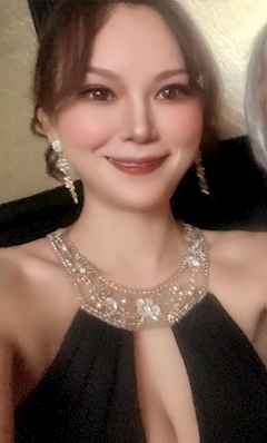 プロフィール写真10・さとみ｜美魔女ラウンジJ・ビマジョラウンジジェー - 横浜の熟女パブ/熟女キャバクラ