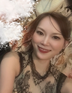 プロフィール写真22・さとみ｜美魔女ラウンジJ・ビマジョラウンジジェー - 横浜の熟女パブ/熟女キャバクラ