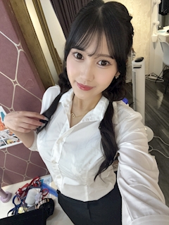 プロフィール写真4・めい【池袋 vivid cafe】|vivid cafe・ヴィヴィッドカフェ - 池袋西口のガールズバー