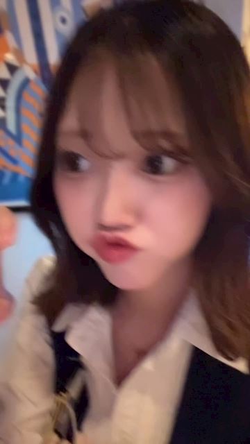 まこ 🐺オオカミちゃん🐺のプロフ動画